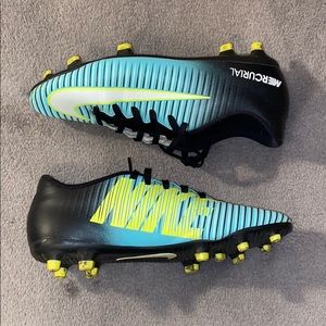 Nike woman’s soccer cleats